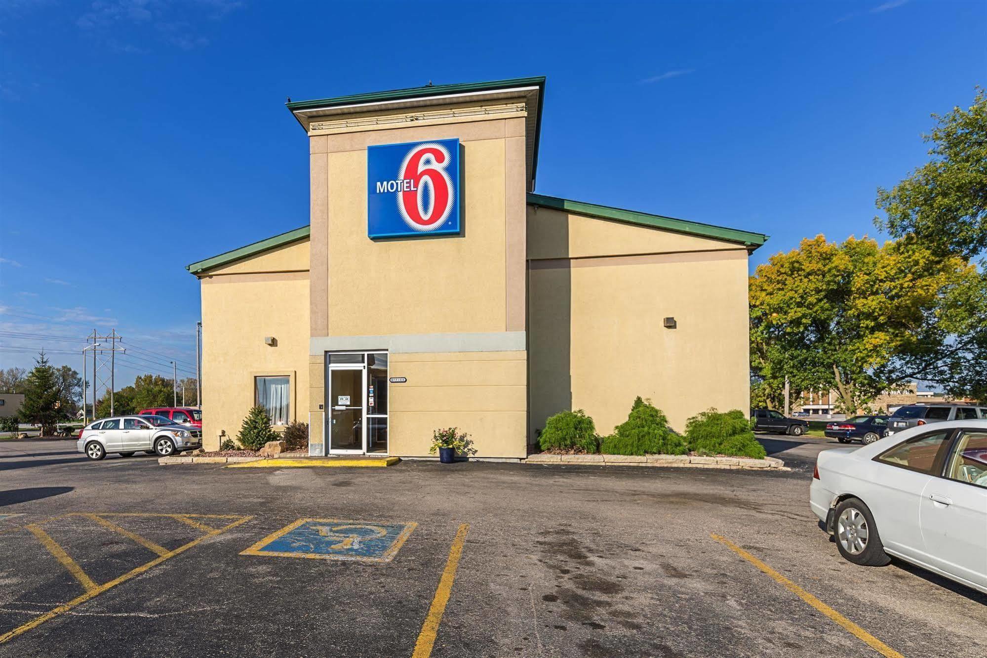 Motel 6-Moline, Il Εξωτερικό φωτογραφία