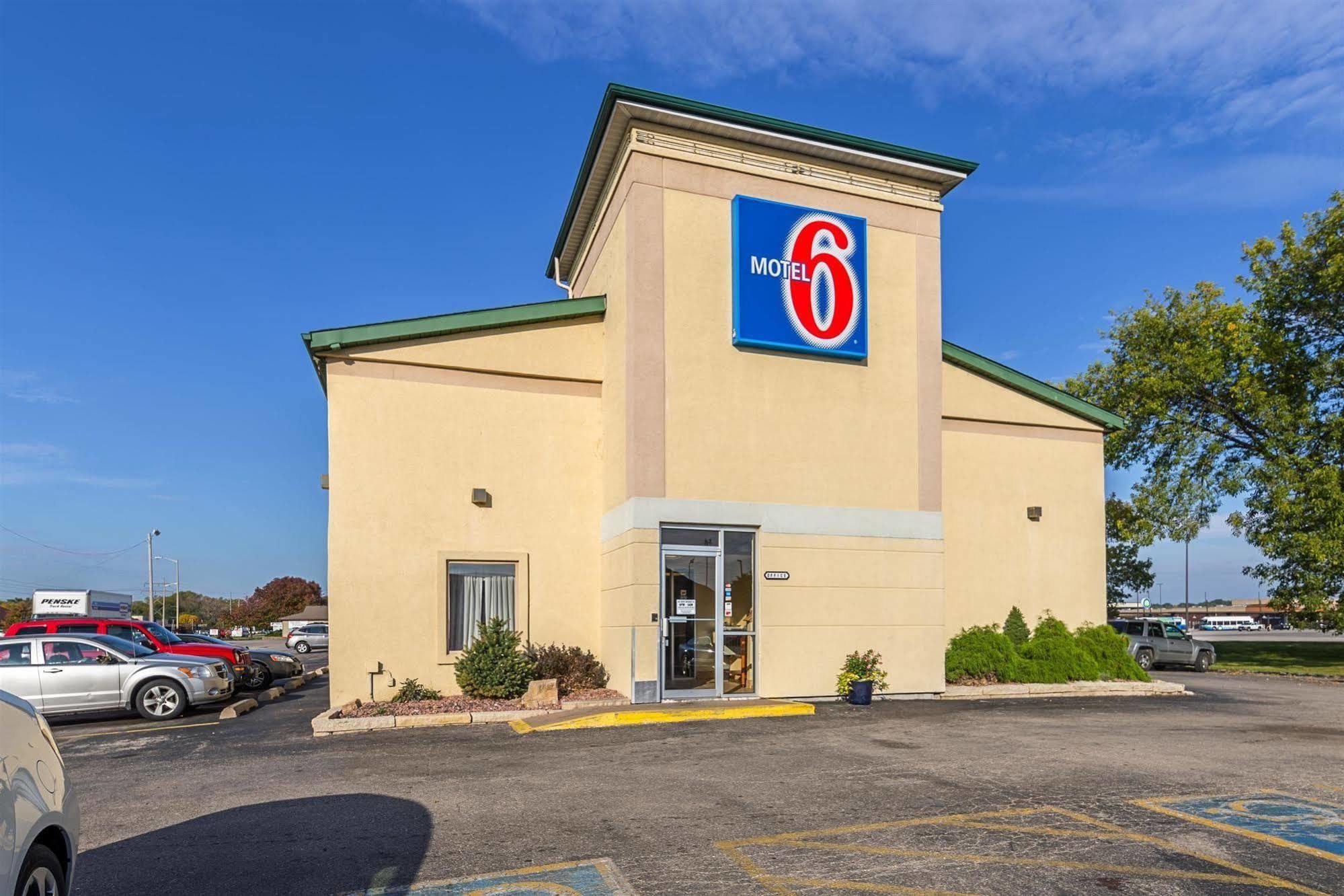 Motel 6-Moline, Il Εξωτερικό φωτογραφία