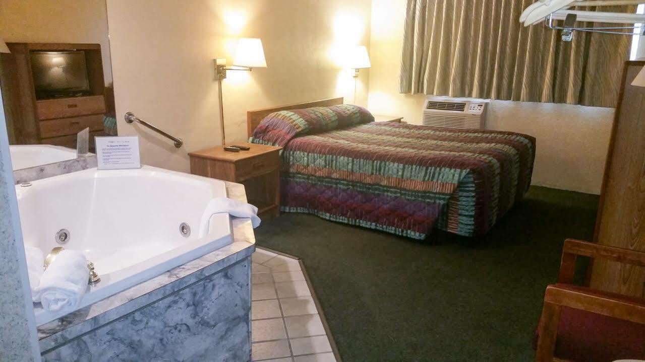 Motel 6-Moline, Il Εξωτερικό φωτογραφία